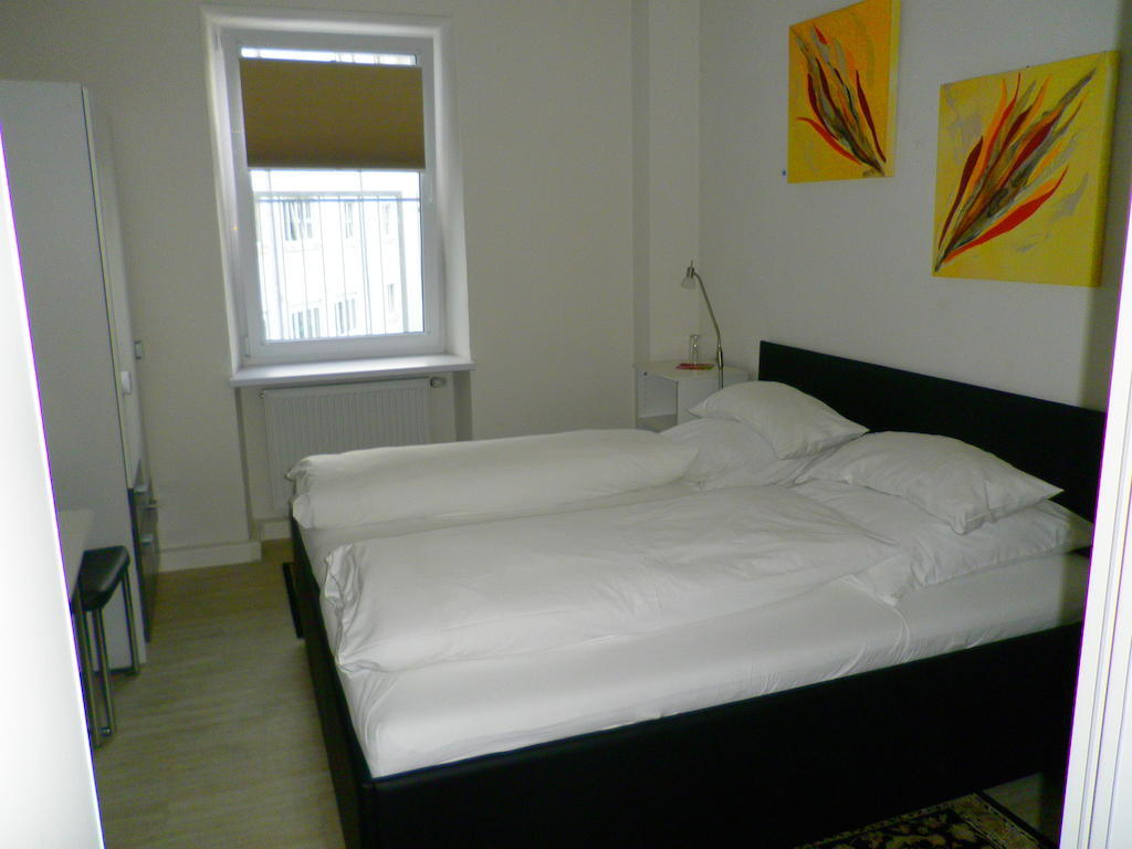 Astra Hotel Kaiserslautern Kamer foto
