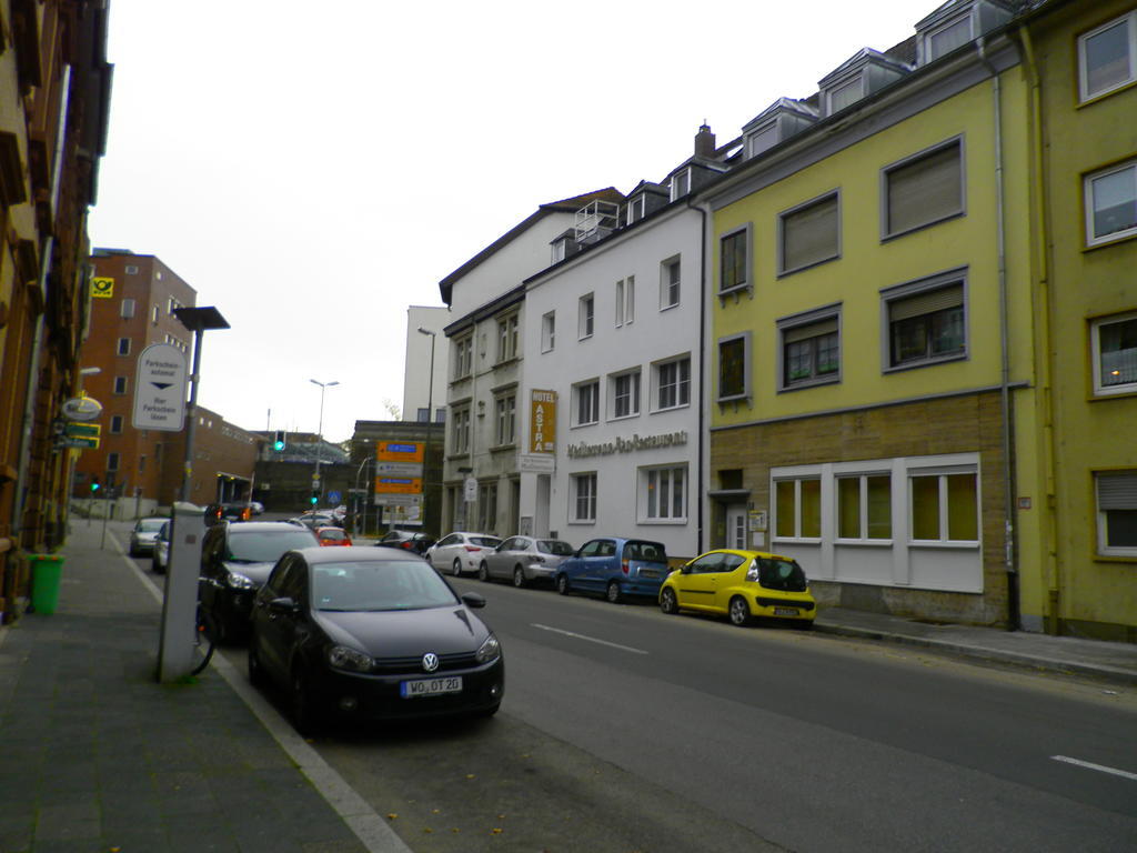 Astra Hotel Kaiserslautern Buitenkant foto